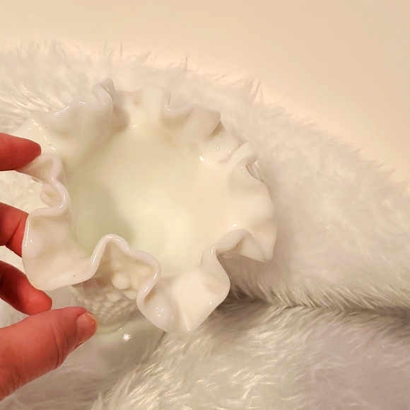 Vintage Fenton Fluted Hobnail Milk Glass Trumpet Vase - Picture 5 of 10